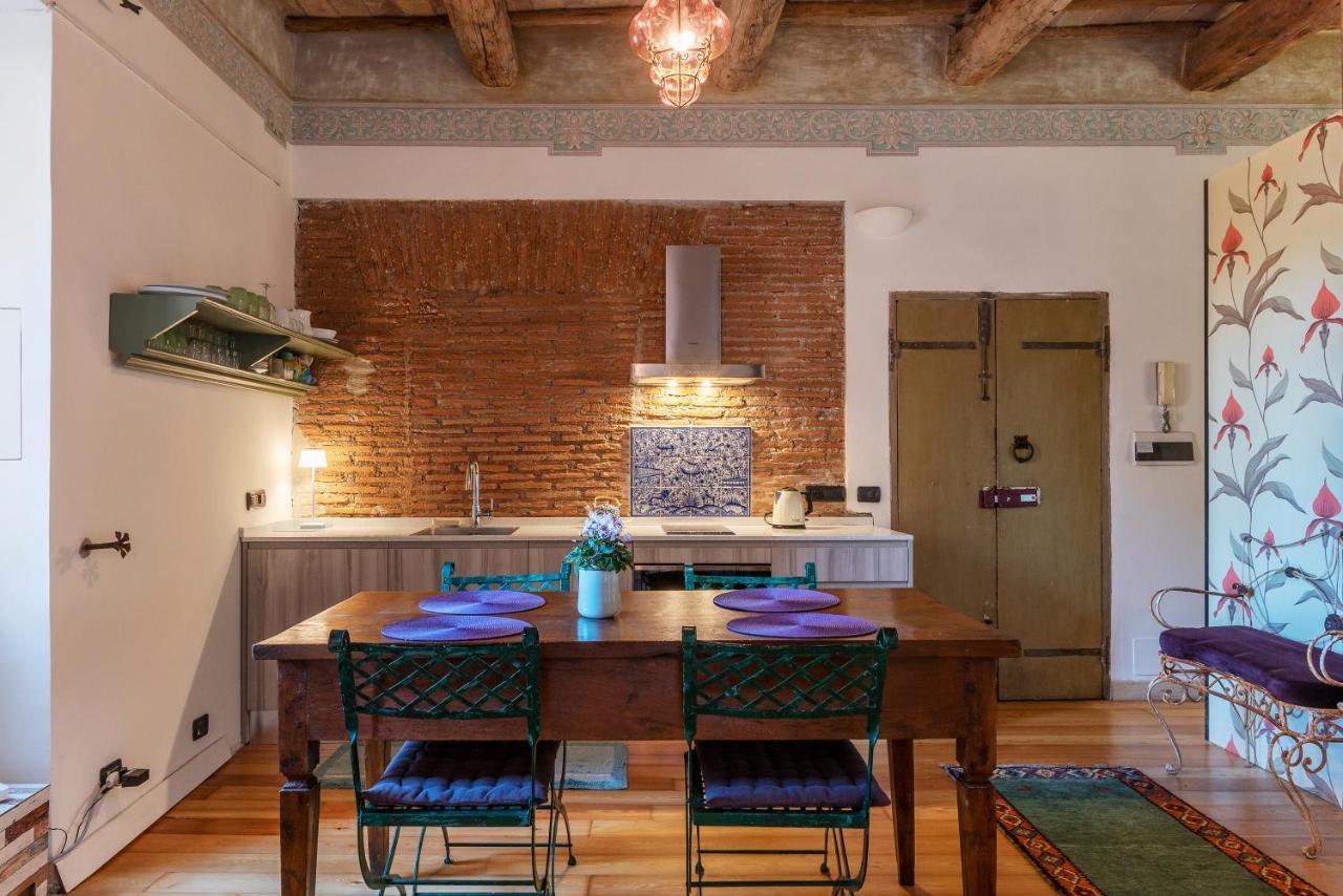 Trastevere Elegant Apartment Rome Bagian luar foto
