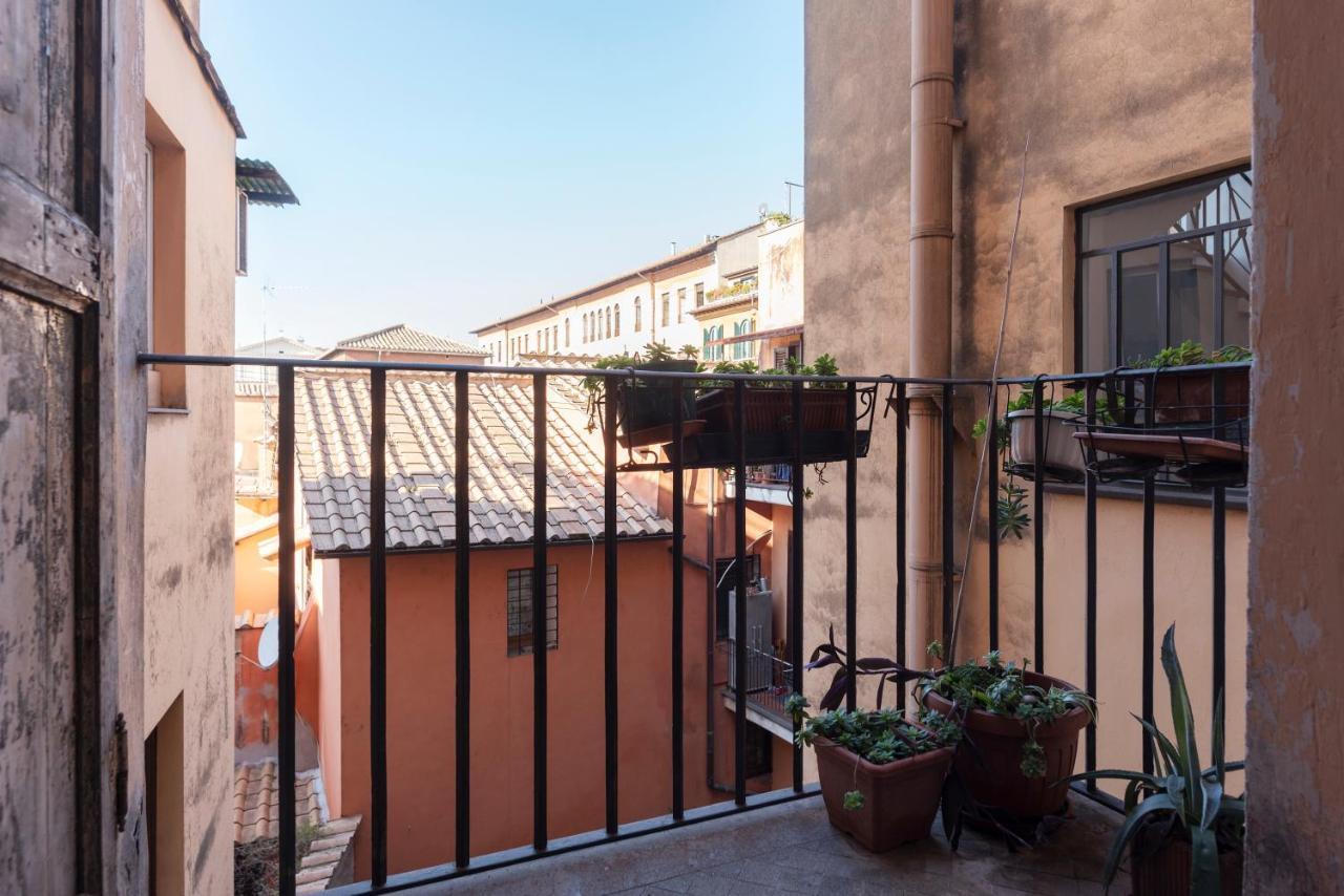 Trastevere Elegant Apartment Rome Bagian luar foto