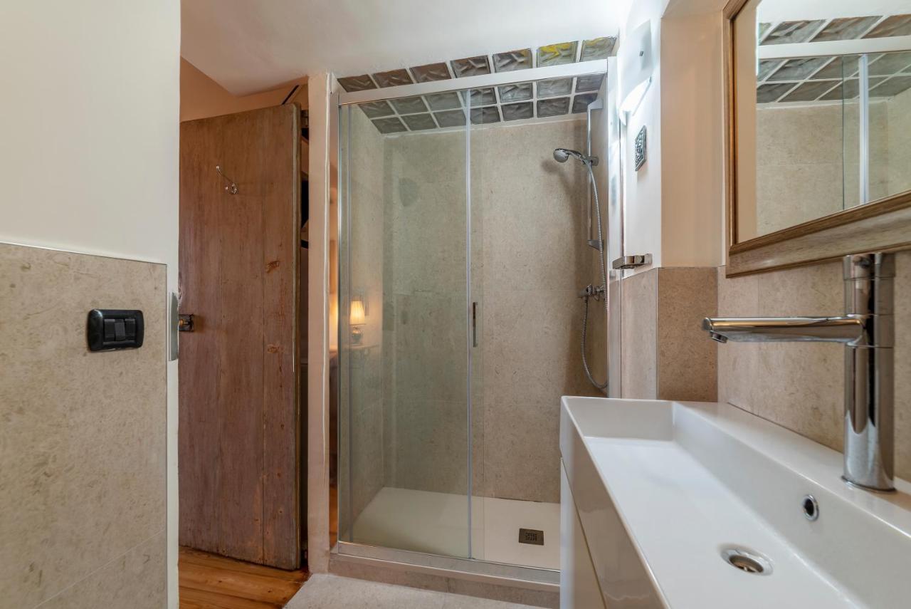 Trastevere Elegant Apartment Rome Bagian luar foto